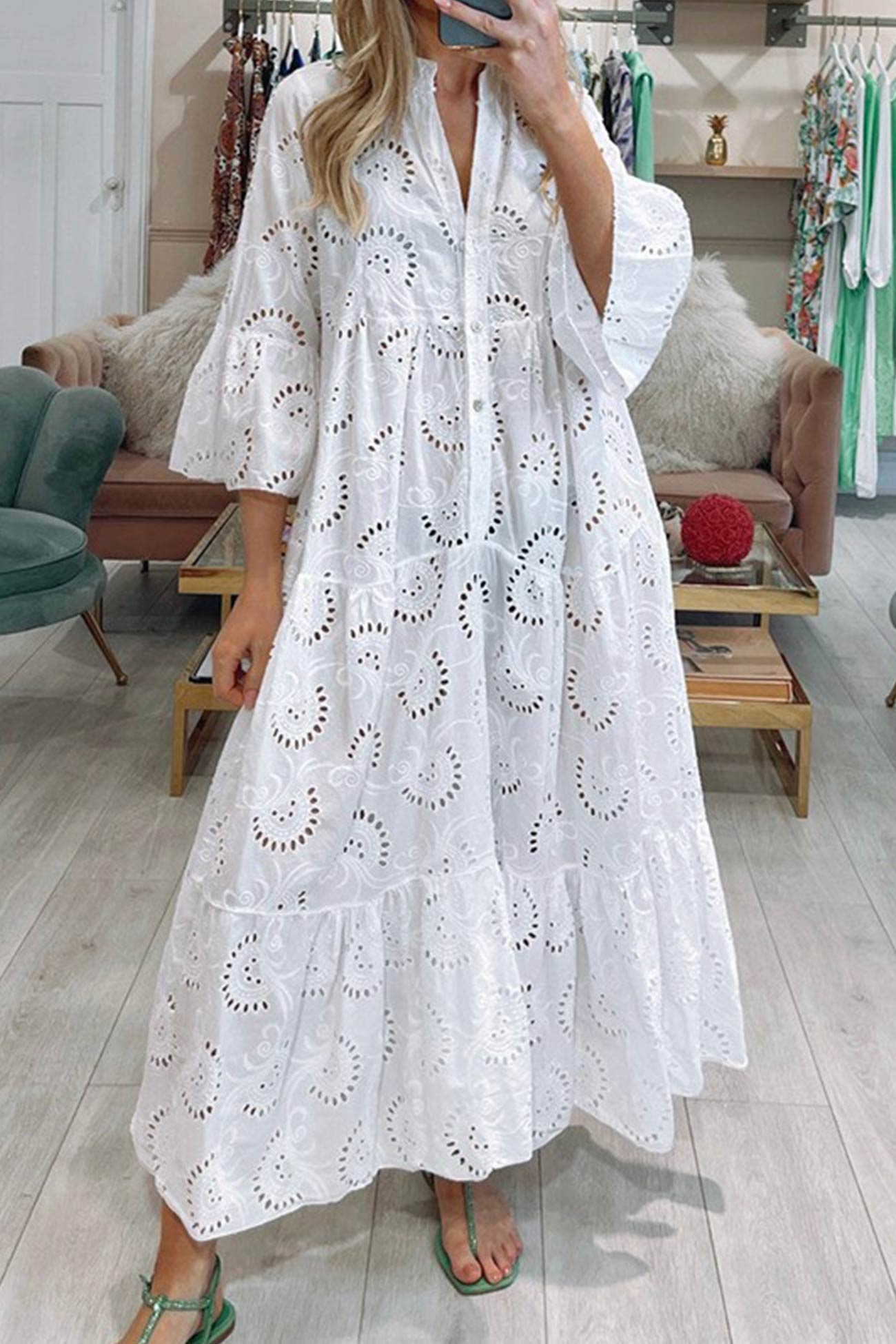 Lily - Elegant Lace Dress